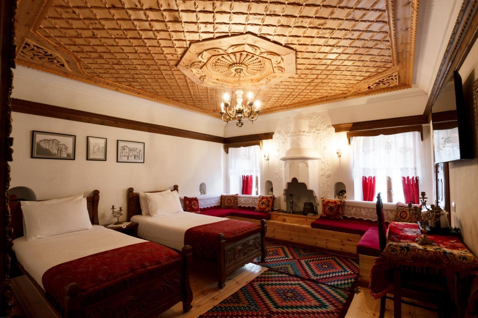 Gjirokastër Boutique Hotel Musee מראה חיצוני תמונה