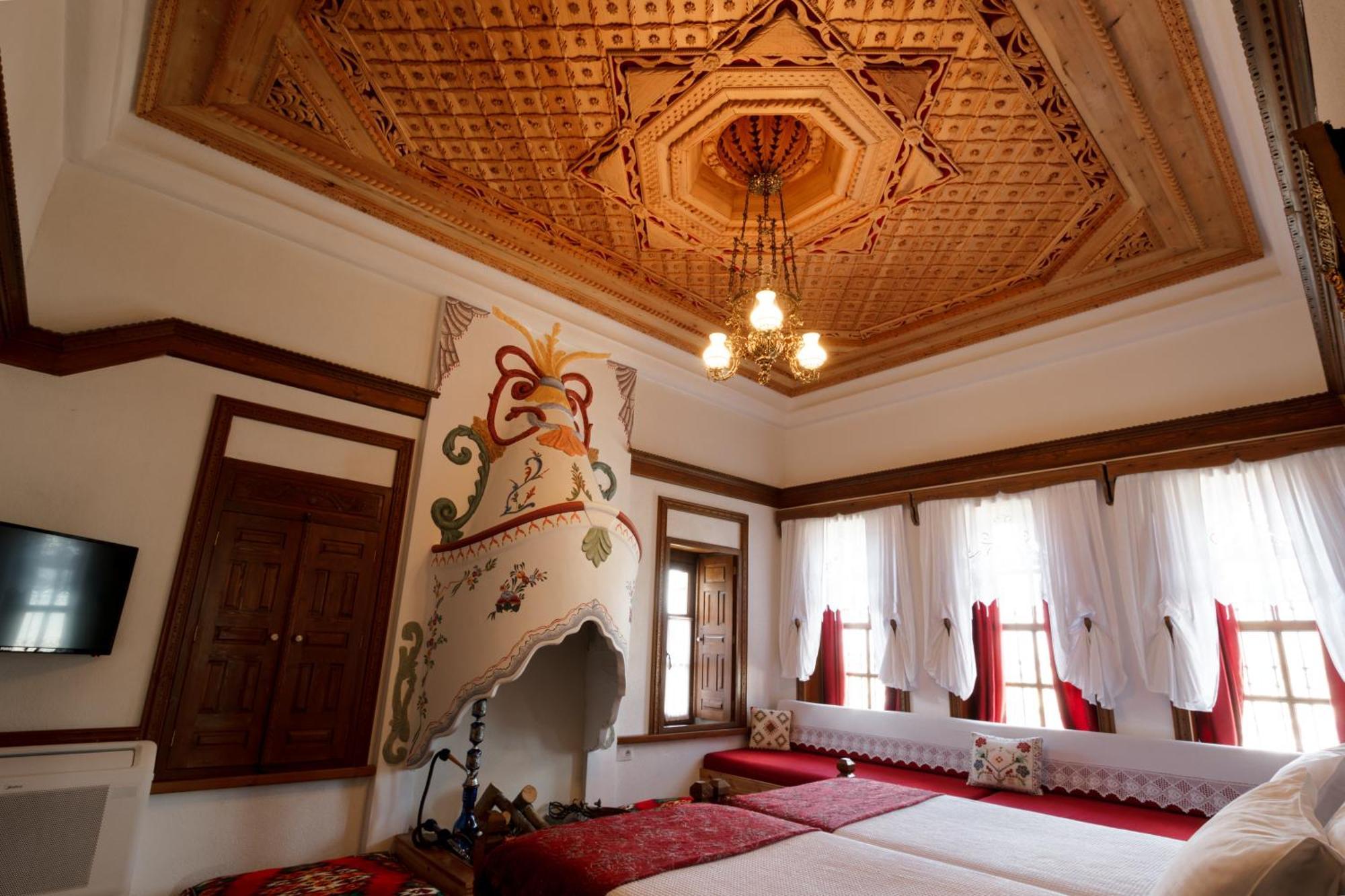 Gjirokastër Boutique Hotel Musee מראה חיצוני תמונה